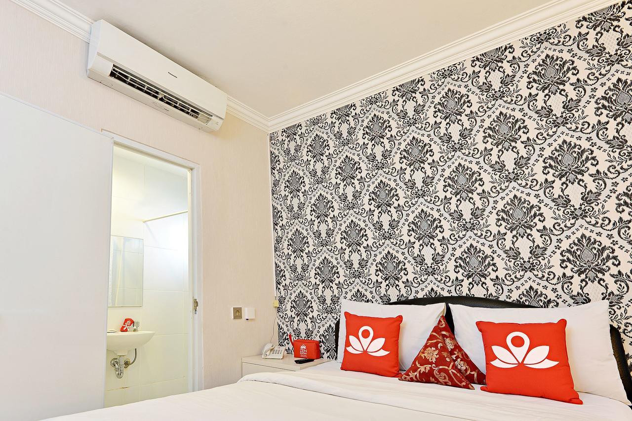 Zen Rooms Basic Tangerang Aeropolis Esterno foto