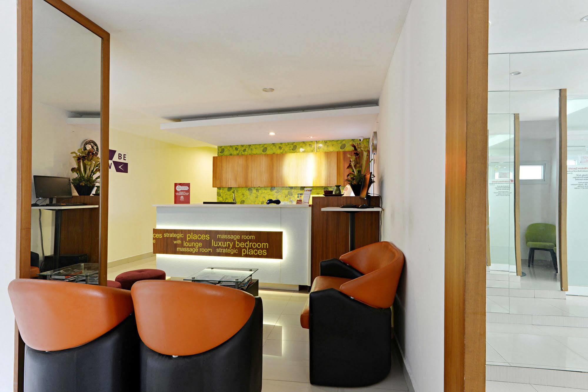 Zen Rooms Basic Tangerang Aeropolis Esterno foto